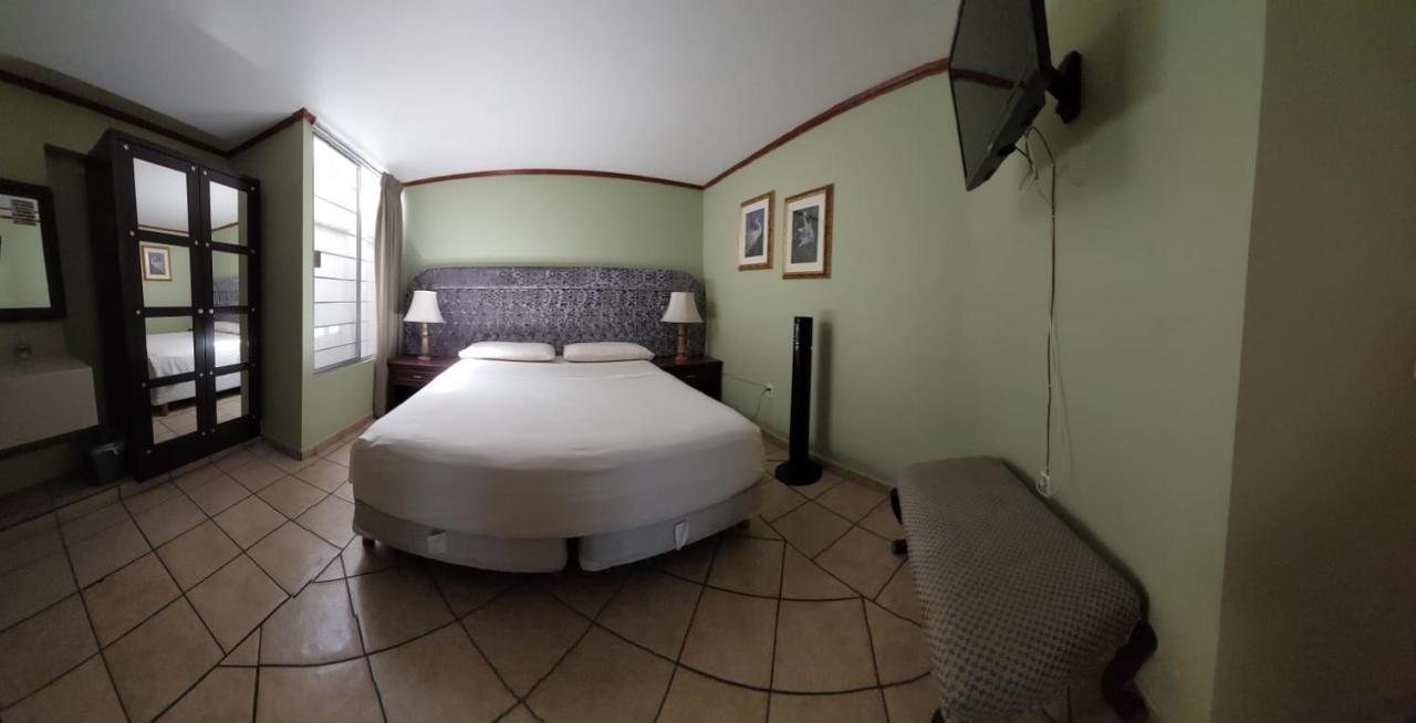 Hotel El Cortes Aguascalientes Exterior photo